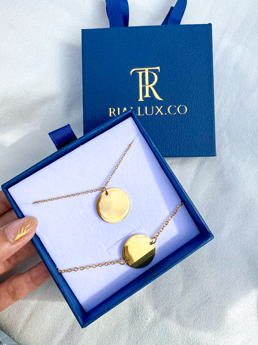 Gold Minimalist Engravable Disc bracelet