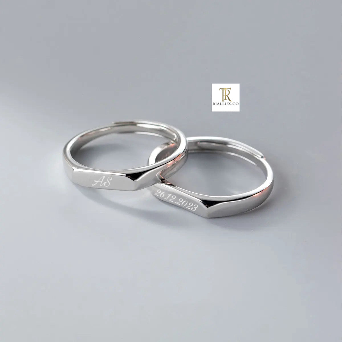 Personalise signet adjustable couple rings