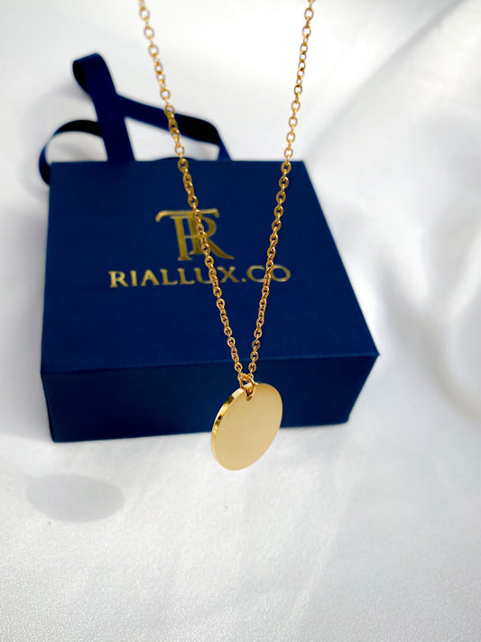 Minimalist Engravable Round Pendant Necklace