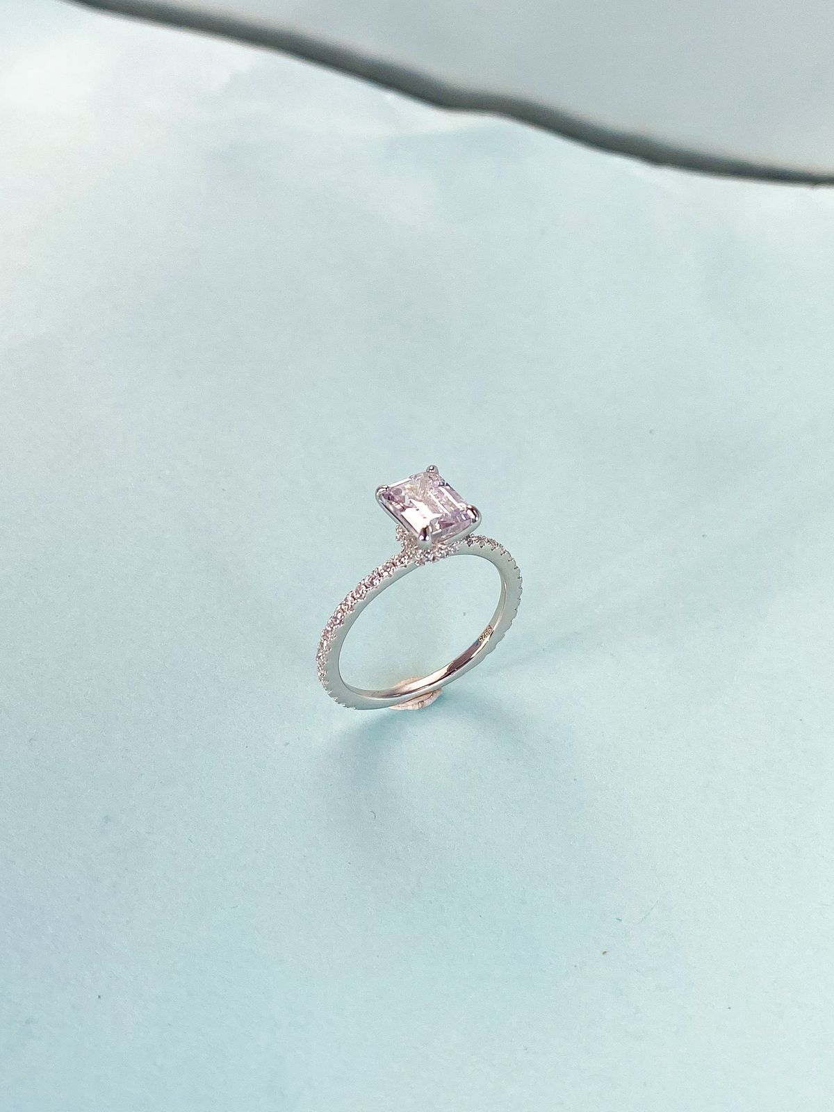 Emerald pure silver ring