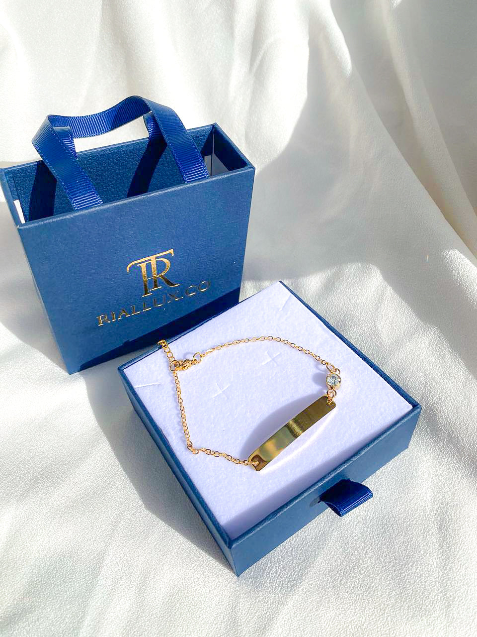 Woman stone Engrave name bracelet