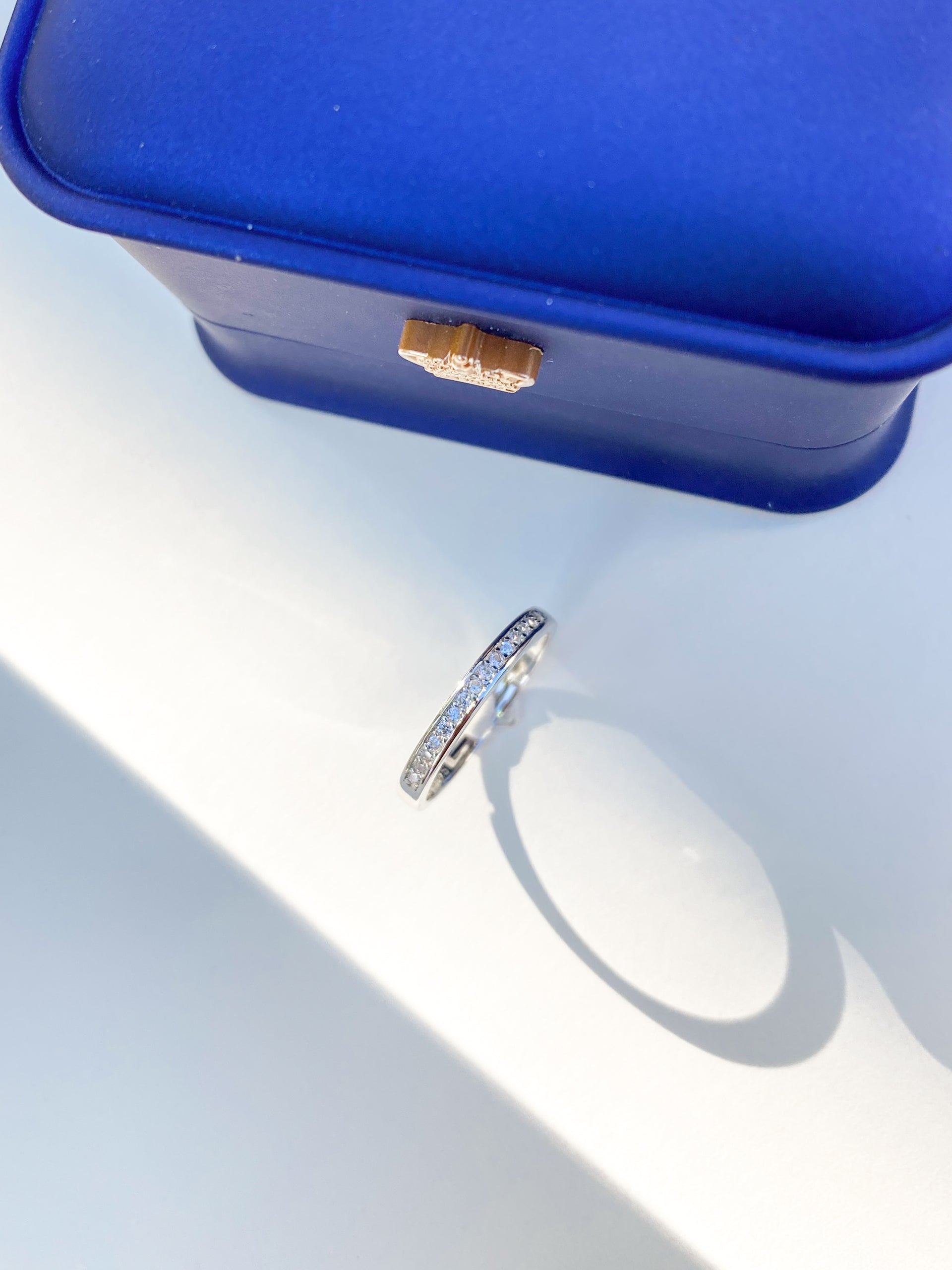 Beloved band-woman couple ring – - Main Image