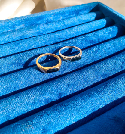 Man obsidian signet ring