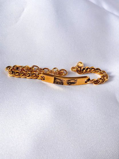 Eyes engrave bracelet