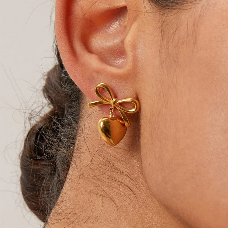 Aliya bow heart earrings