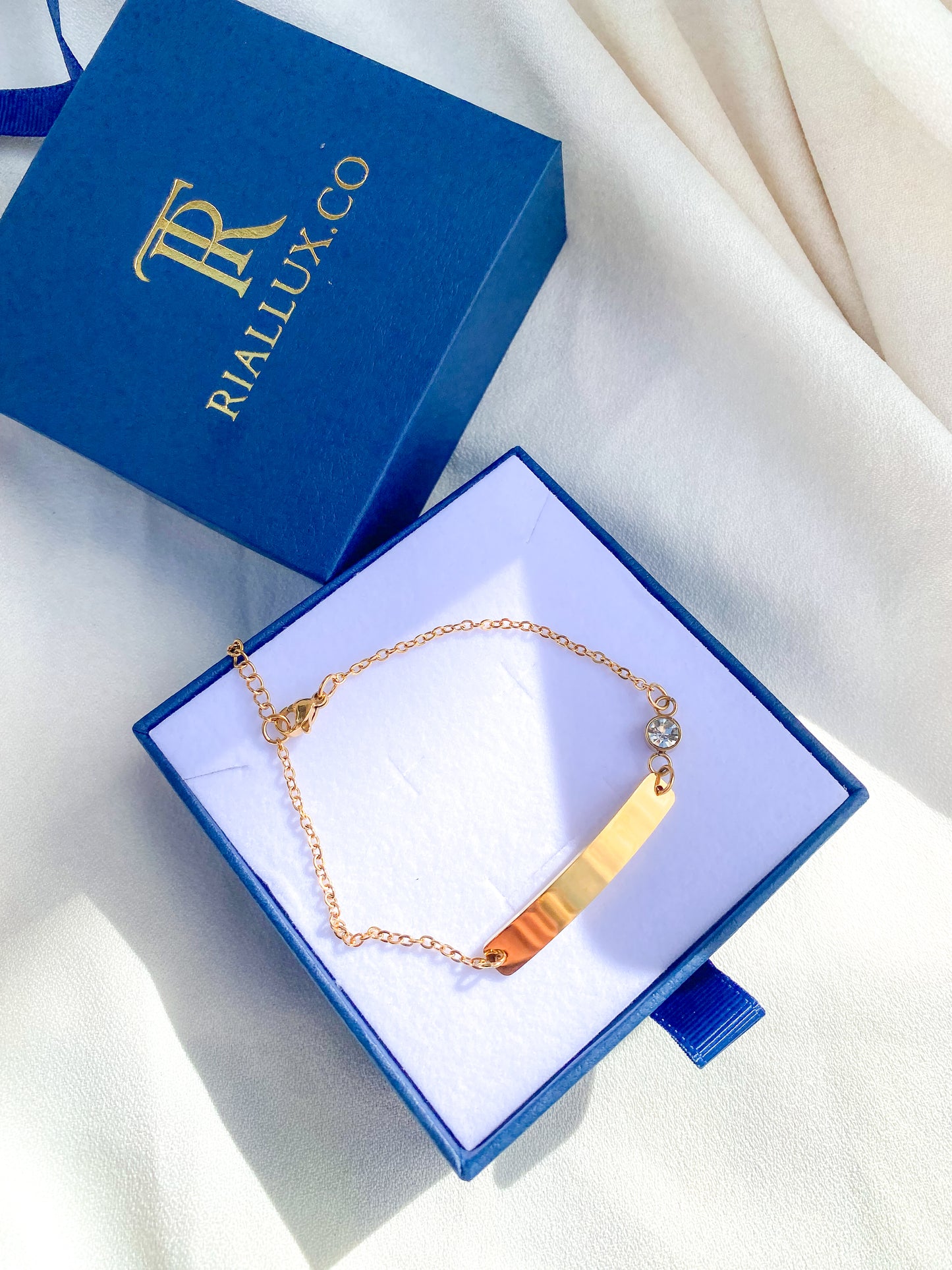 Woman stone Engrave name bracelet