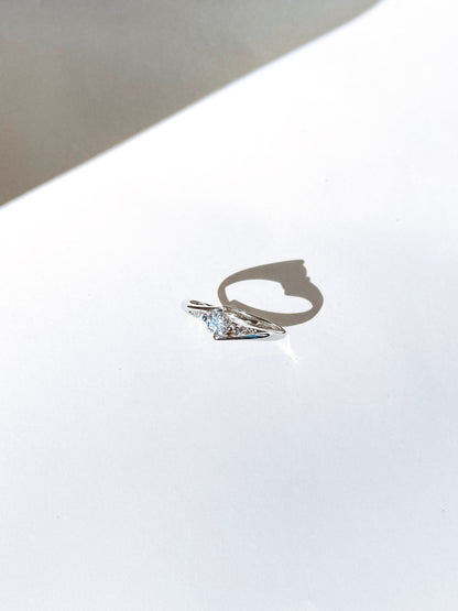 Blossoming love woman adjustable  couple ring