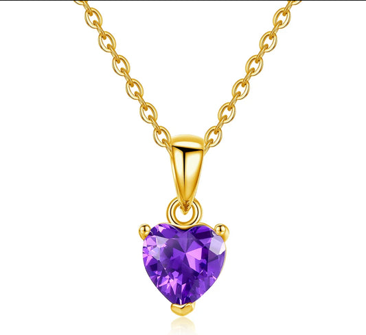 Le délicat collier mini cœur