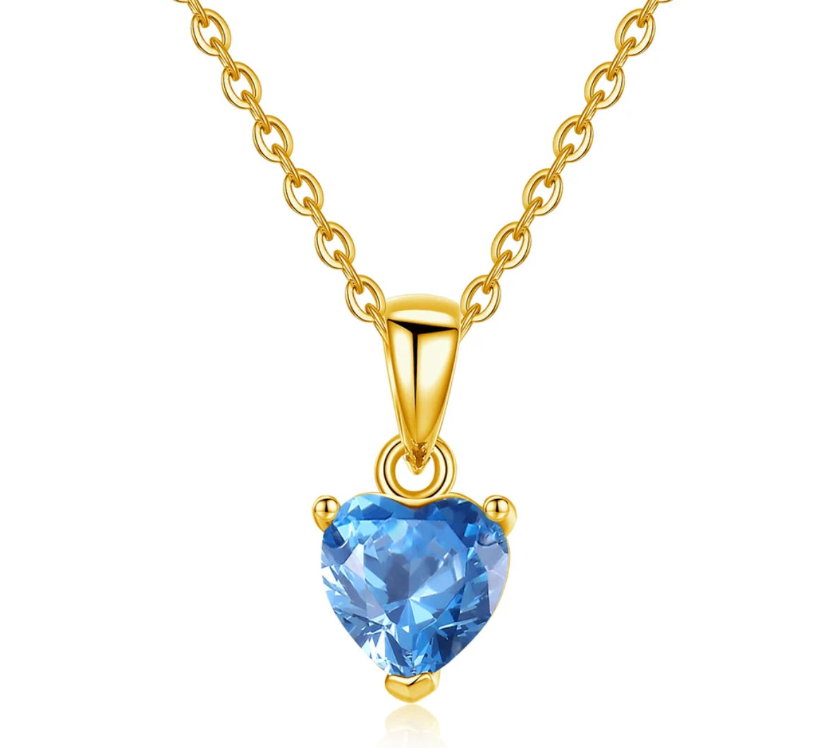 Le délicat collier mini cœur