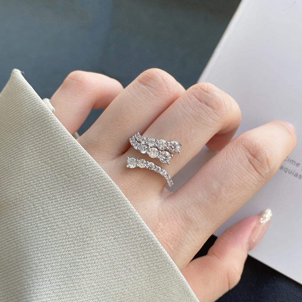 Gloria adjustable ring