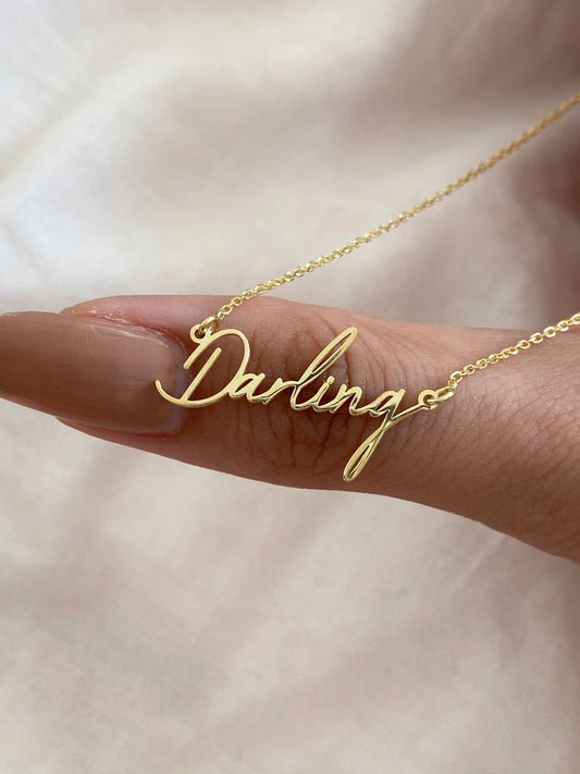 Classic name necklace