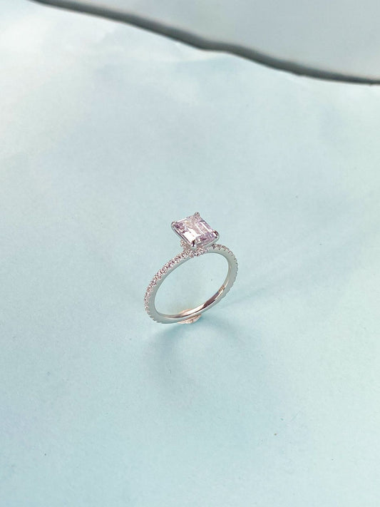 Emerald pure silver ring