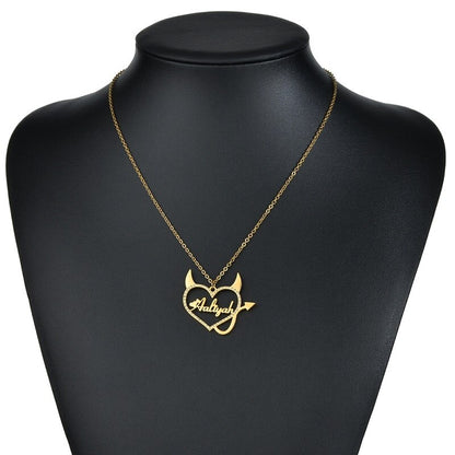 Plaque signalétique personnalisée en forme de cœur d'amour, colliers en acier inoxydable avec queue de démon et diamant