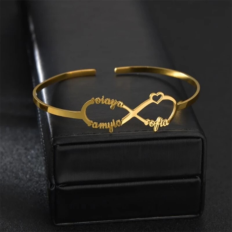 Name Heart Nameplate Bracelet Personalized
