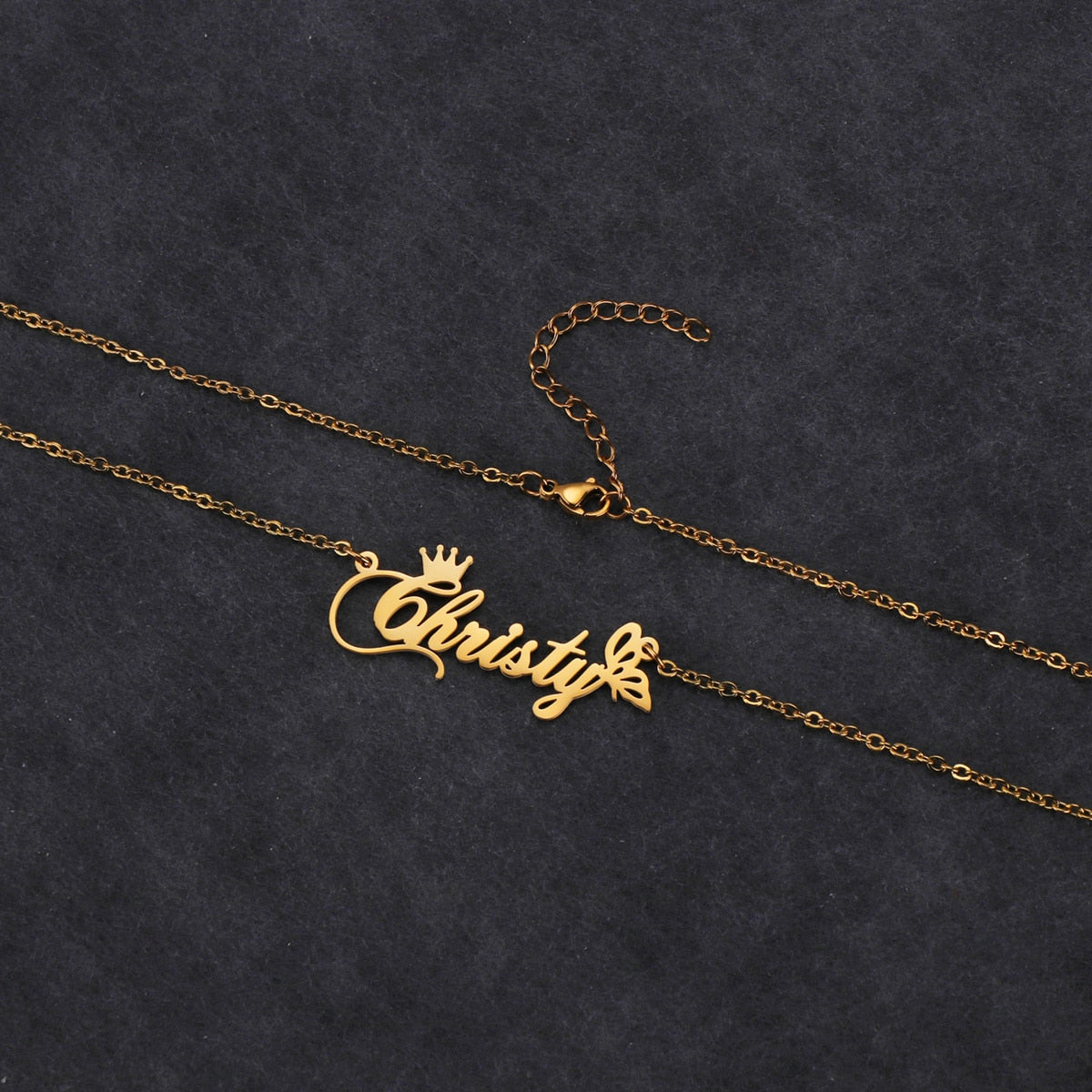Collier avec nom personnalisé, pendentifs avec plaque nominative, couronne et papillon
