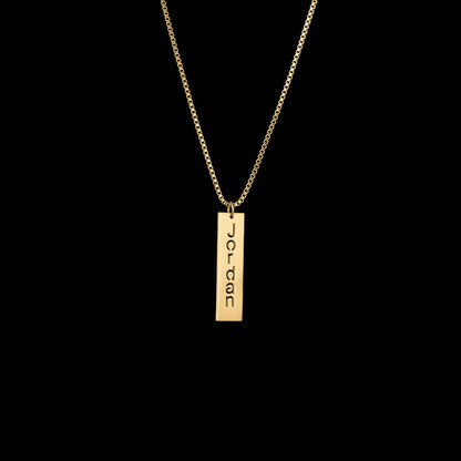 Collier carré avec nom personnalisé